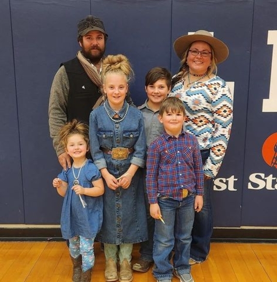 Meet your Posher, Taya - Picture 1 of 1